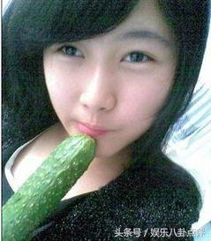 美女在吃瓜视频,美女吃瓜，笑点满满，视频走红网络