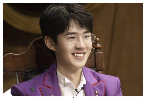 明星集体看直播吃瓜视频,集体“吃瓜”揭秘娱乐圈幕后故事