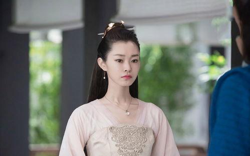 靖王世子小妾吃瓜视频,吃瓜视频引发网友热议