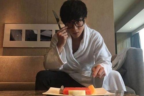 薛之谦大肠吃瓜视频,一场娱乐与美食的跨界盛宴